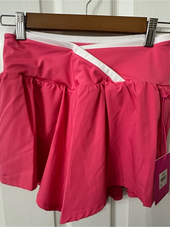 Juicy Couture Pants - Juicy Couture Pink Athleisure Flouncy Tennis Skort White Trim NWT S